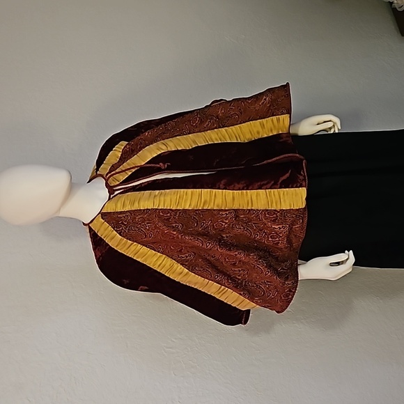 Renaissance Old World Velvet Jacquard Regal Castlecore Performance Unisex Cape - Picture 2 of 12